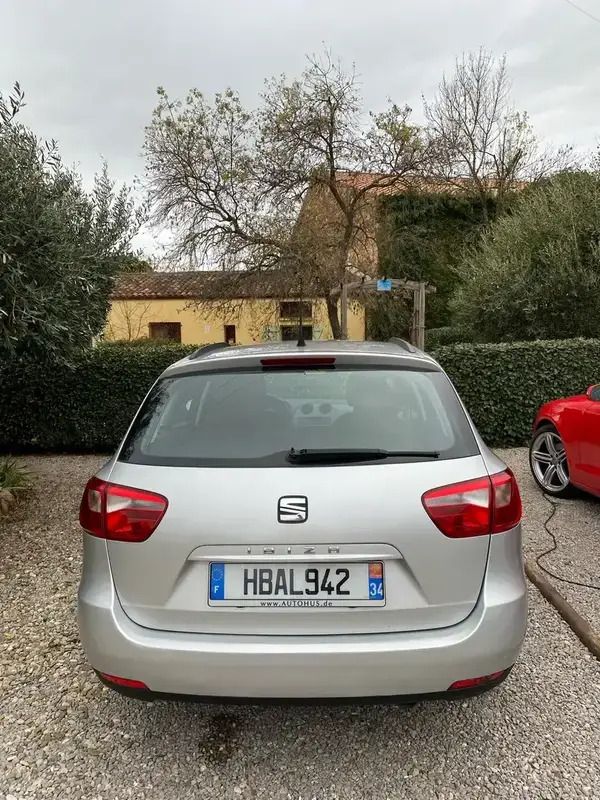 Image 2/4