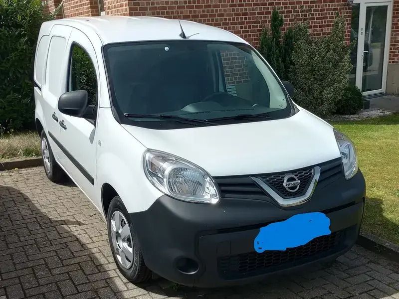 Blanc Utilisé 2021 Nissan NV250 Van | 11 500 € - Image 1/4