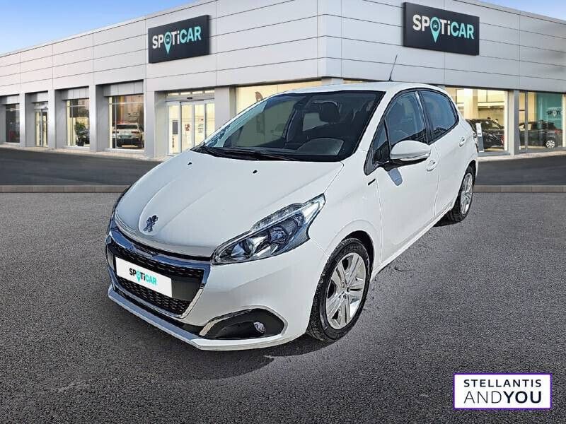 Blanc Utilisé 2018 Peugeot 208 Signature Sky Citadine | 8 990 € (Prix juste) - Image 1/4