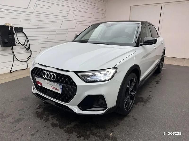 Blanc glacier métallisé Utilisé 2023 Audi A1 Design Citadine | 30 990 € (Prix assez cher) - Image 1/4