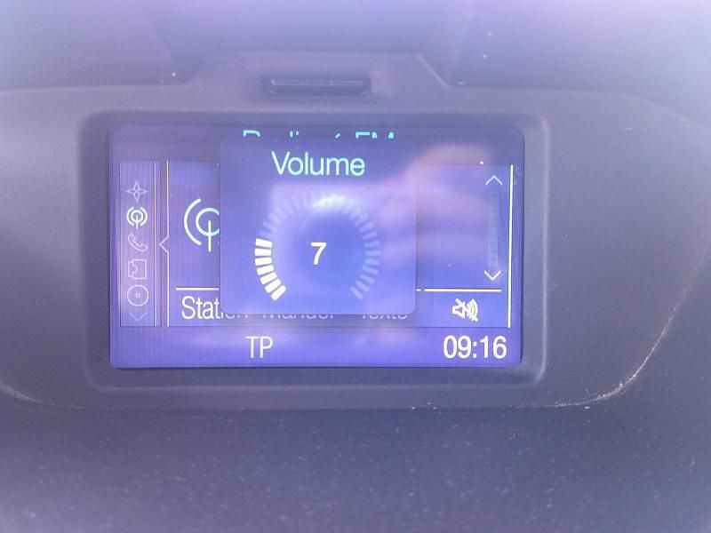 Image 3/4
