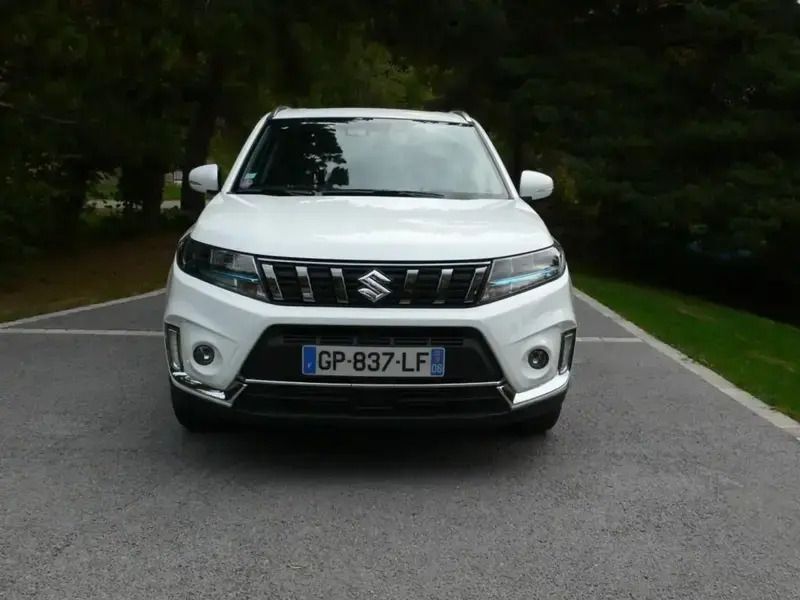 Blanc Utilisé 2023 Suzuki Vitara Style SUV | 21 700 € (Prix juste) - Image 1/4