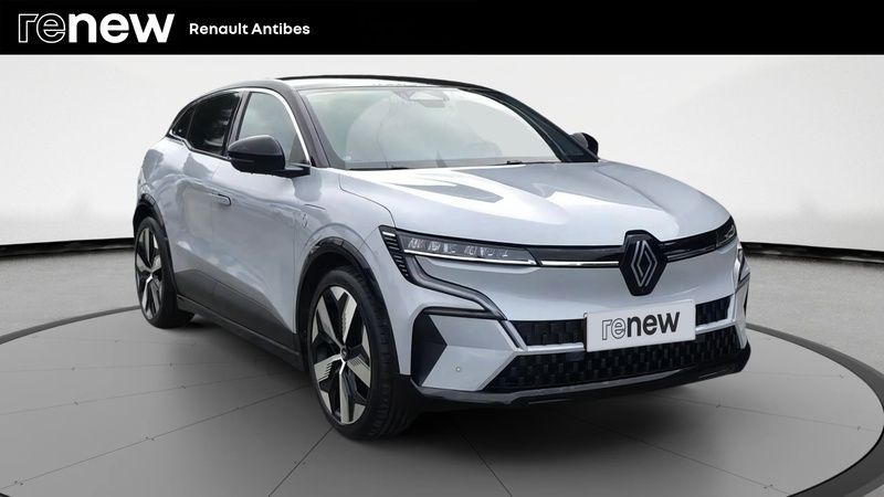 Gris Utilisé 2023 Renault Mégane Techno Berline | 27 899 € (Prix juste) - Image 1/4