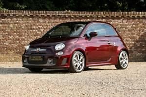 Violet Utilisé 2013 Abarth 695C Cabriolet | 35 950 € - Image 1/4