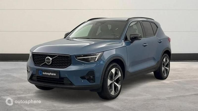 Bleu Utilisé 2024 Volvo XC40 Plus SUV | 34 999 € (Prix juste) - Image 1/4
