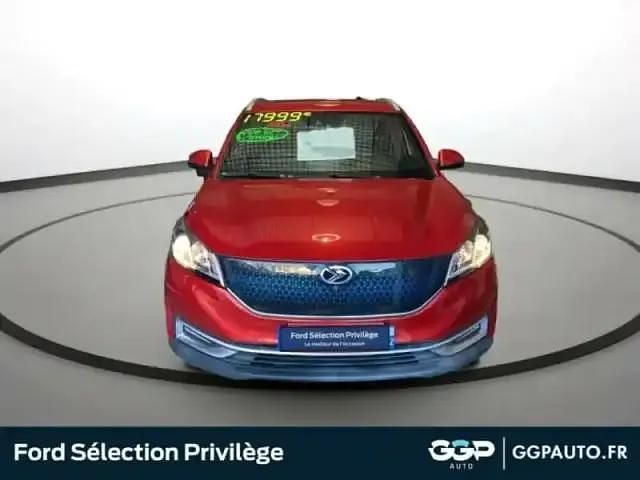 Nouvelle Seres 3 2025 Rouge solaire métallisée SUV