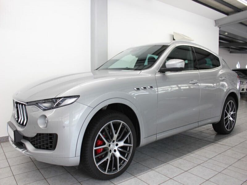 Argent Utilisé 2017 Maserati Levante SUV | 71 400 € - Image 1/4