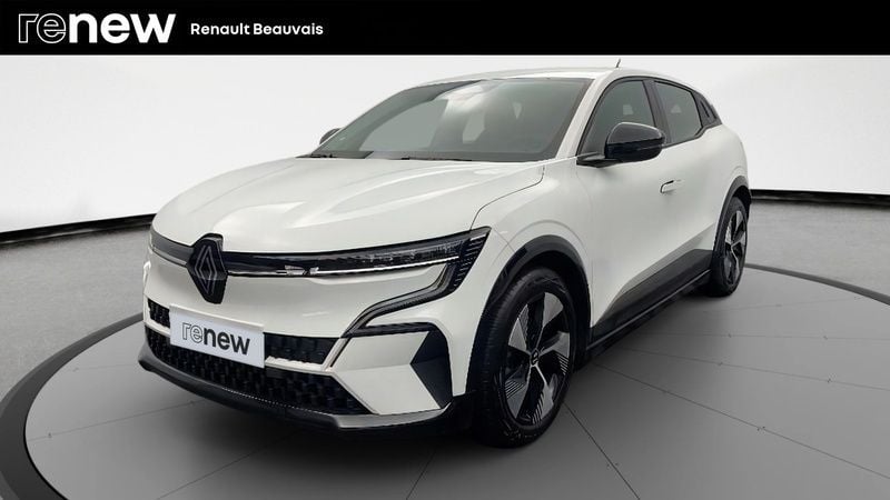 Blanc Utilisé 2023 Renault Mégane Equilibre Berline | 23 990 € (Bon prix) - Image 1/4