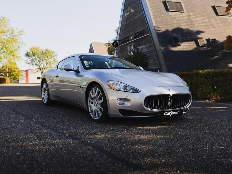 Gris Utilisé 2008 Maserati Granturismo Coupé | 30 000 € - Image 1/4