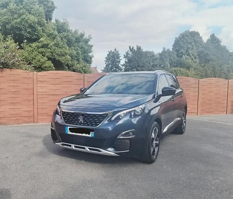 Utilisé 2018 Peugeot 5008 GT-line Monospace | 15 999 € (Prix cher) - Image 1/4