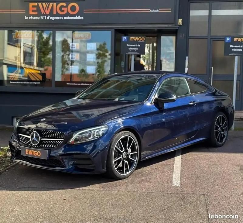Bleu Utilisé 2019 Mercedes C300 AMG line Coupé | 33 990 € (Prix juste) - Image 1/4