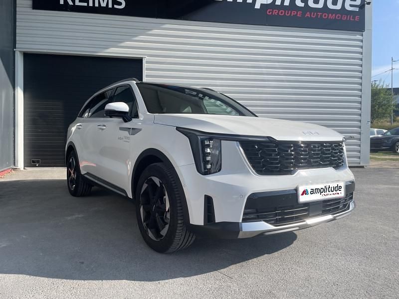 Occasion Kia Sorento Premium 160 ch (117 kW) 2025 Blanc nacrã© SUV