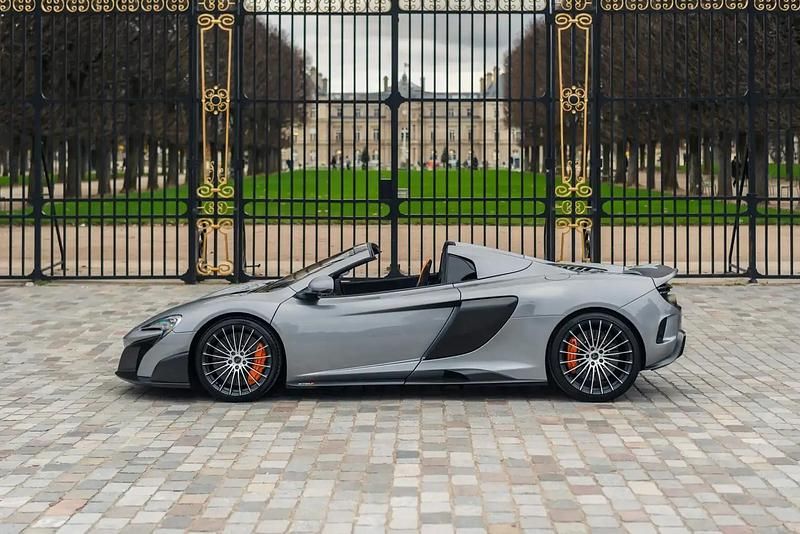 Occasion McLaren 675LT 676 ch (497 kW) 2017 Argent Cabriolet