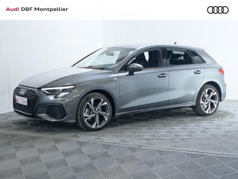 Utilisé 2023 Audi A3 Sportback S-Line Berline | 32 890 € - Image 1/4