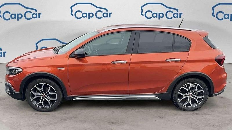 Occasion Fiat Tipo Cross 99 ch (72 kW) 2021 Orange Berline