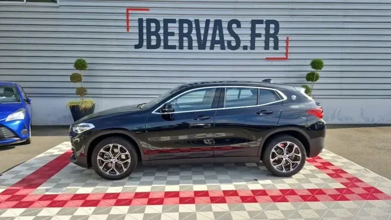 Noir Utilisé 2023 BMW X2 SUV | 25 999 € (Bon prix) - Image 1/4