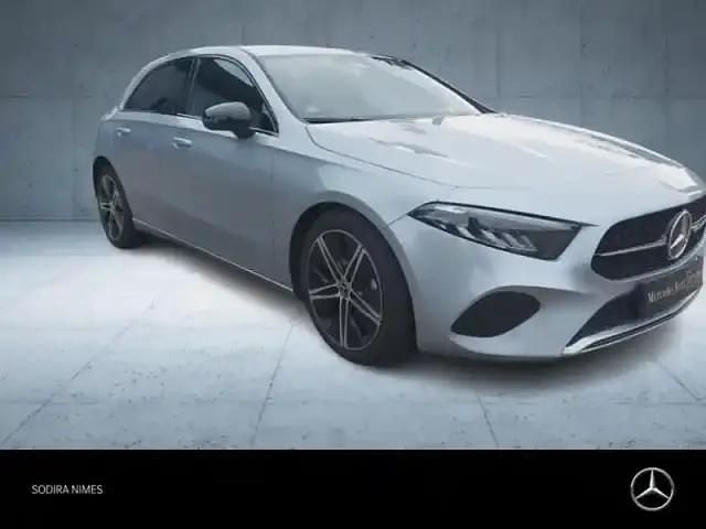 Occasion Mercedes A180 Progressive 137 ch (100 kW) 2025 Argent hightech métallisé Berline