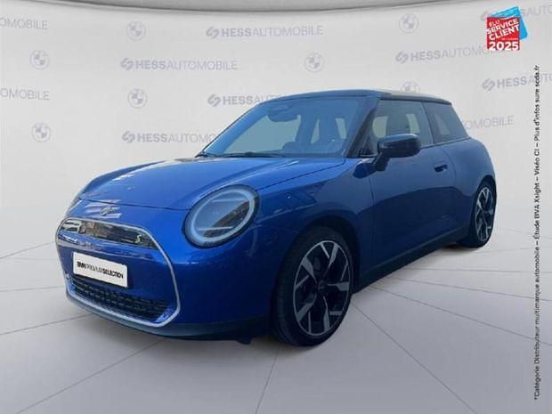 Utilisé 2024 Mini Cooper SE Favoured Citadine | 36 999 € - Image 1/4