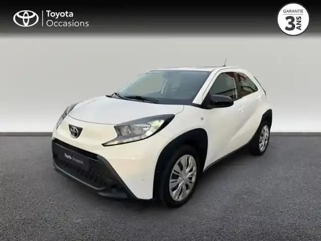 Blanc Occasion 2023 Toyota Aygo X SUV | 13 890 € (Bon prix) - Image 1/4