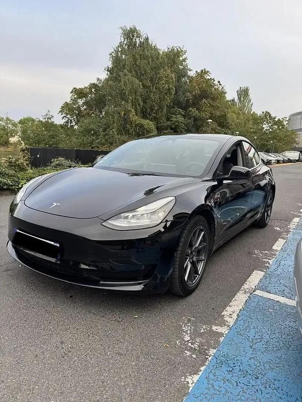 Noir Utilisé 2021 Tesla Model 3 Standard Range Plus Berline | 17 750 € (Bon prix) - Image 1/4