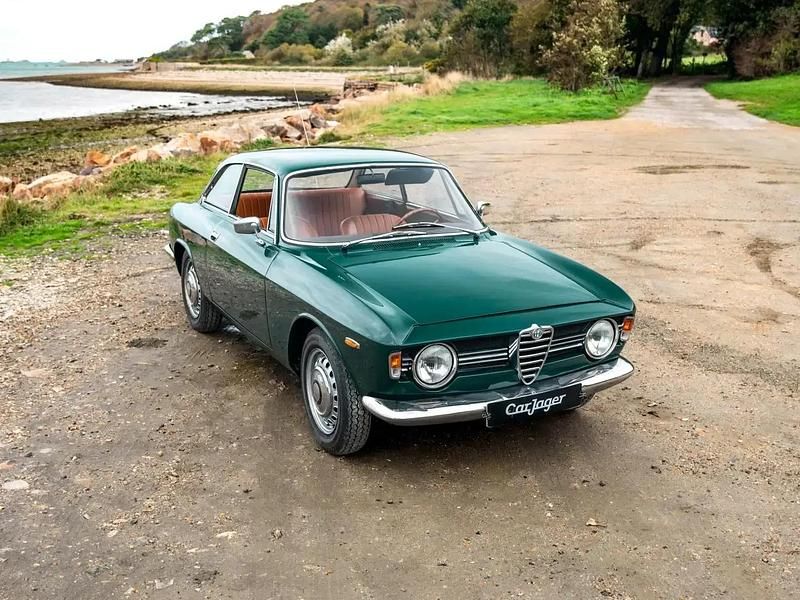 Vert Occasion 1967 Alfa Romeo Giulia Sprint Sprint Coupé | 55 000 € - Image 1/4