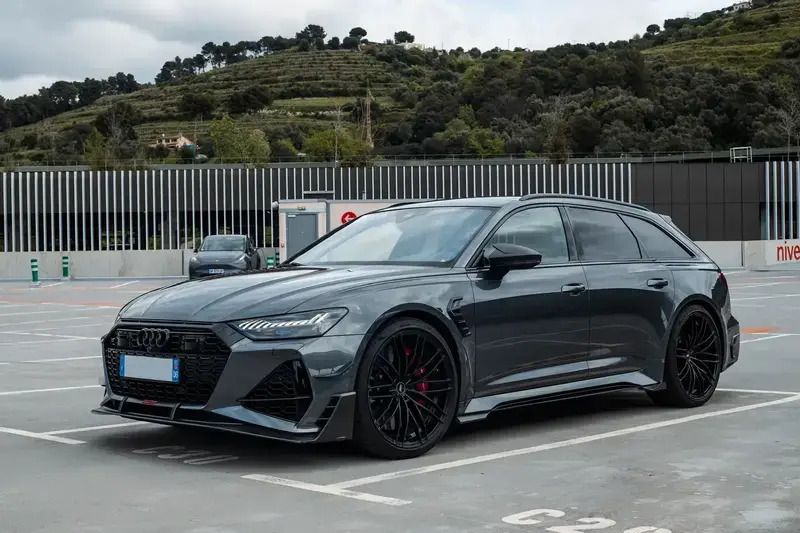 Utilisé 2020 Audi RS6 Sport Break | 179 500 € (Prix juste) - Image 1/4