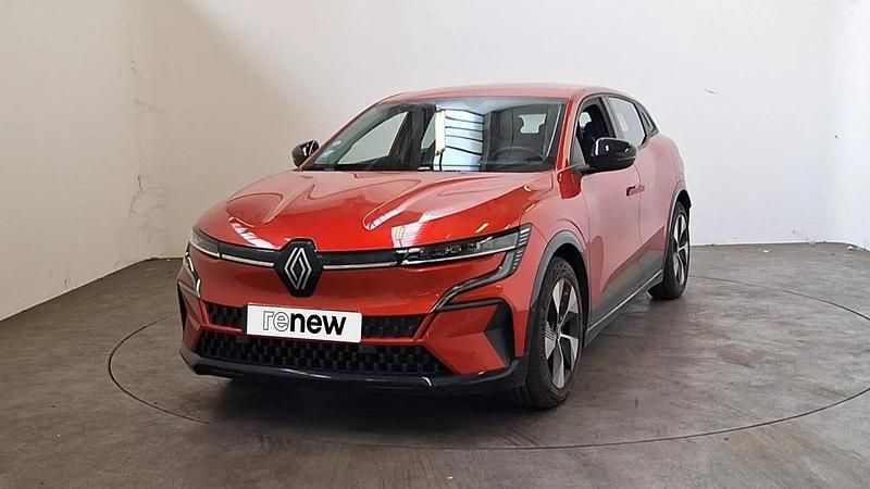 Rouge Occasion 2022 Renault Megane E-Tech Equilibre Berline | 19 590 € - Image 1/4