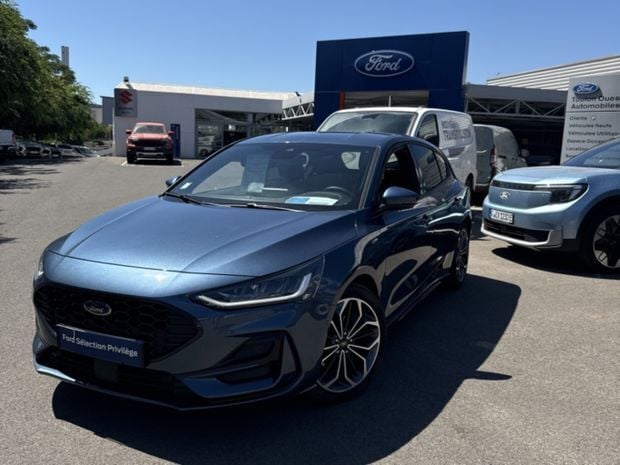 Bleu Utilisé 2023 Ford Focus ST-Line X | 24 350 € (Prix juste) - Image 1/3