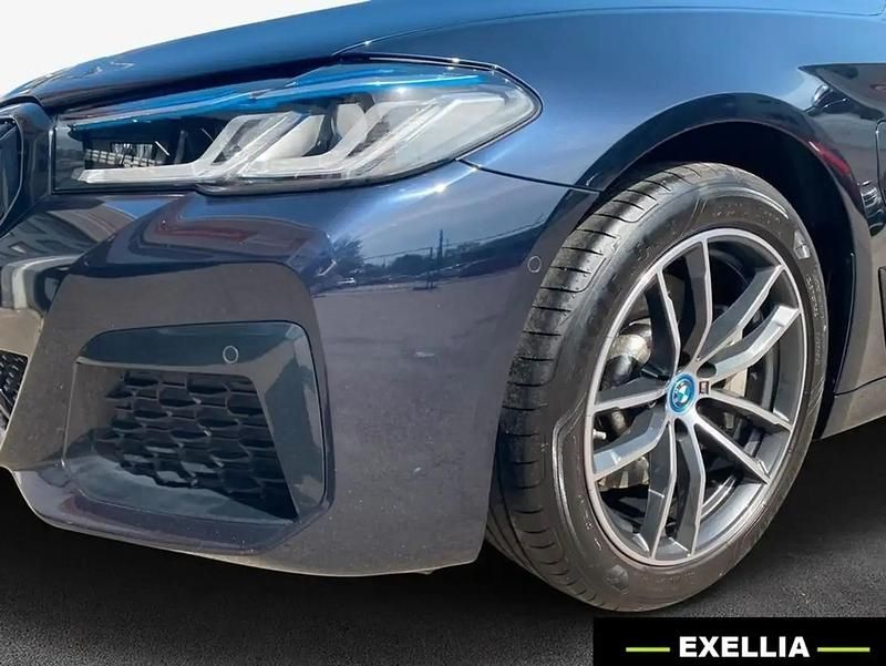 Noir Utilisé 2023 BMW 530e Sport Line Break | 54 900 € - Image 1/4