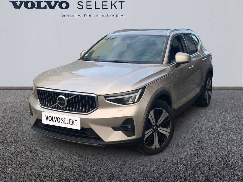 Gris Utilisé 2023 Volvo XC40 SUV | 41 900 € - Image 1/3