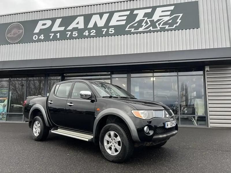 Noir Occasion 2010 Mitsubishi L SUV | 25 000 € - Image 1/4