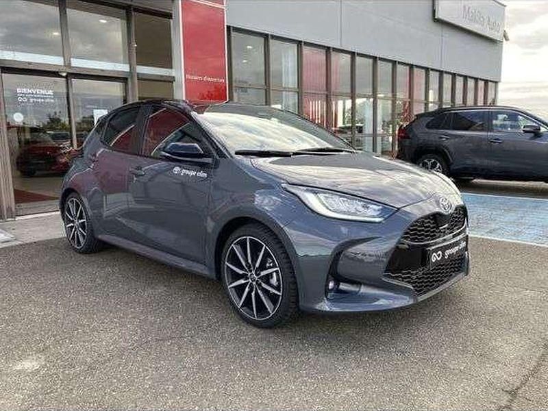 Utilisé 2025 Toyota Yaris Hybrid Sport Berline | 27 590 € (Prix cher) - Image 1/1