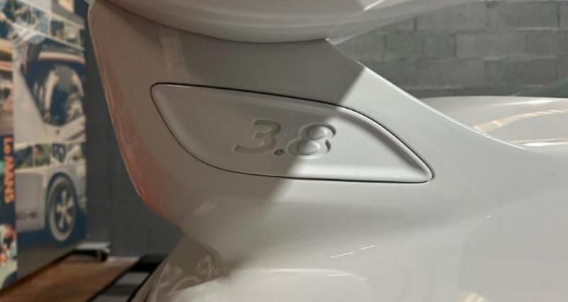 Image 3/4