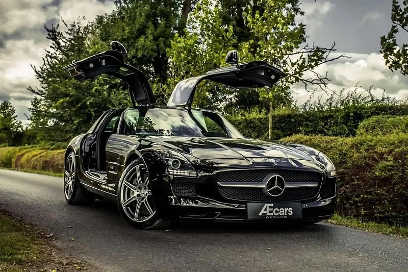 Noir Utilisé 2010 Mercedes SLS AMG AMG Coupé | 249 950 € - Image 1/4