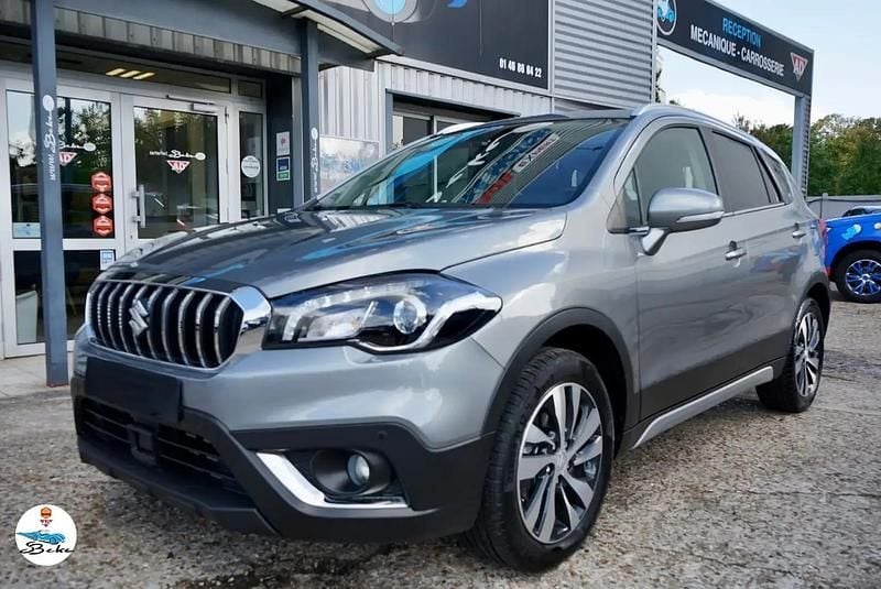 Gris Utilisé 2021 Suzuki SX4 S-Cross Style SUV | 23 000 € (Prix assez cher) - Image 1/4