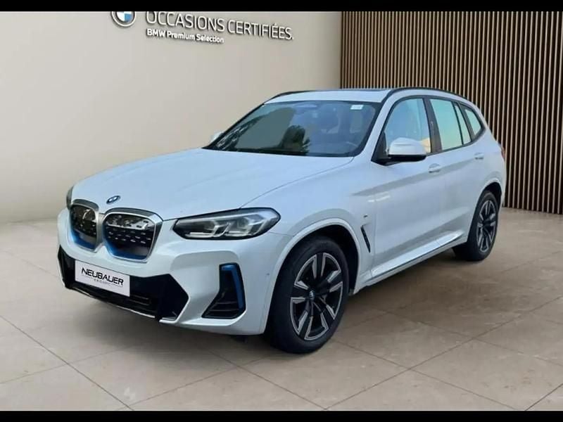 Blanc Utilisé 2023 BMW iX3 M Sport SUV | 44 190 € (Prix juste) - Image 1/4