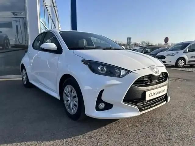 Occasion Toyota Yaris Hybrid Business Edition 94 ch (69 kW) 2023 Blanc Berline