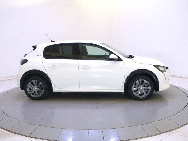 Occasion Peugeot e-208 100 kW (136 ch) 2021 Blanc Citadine