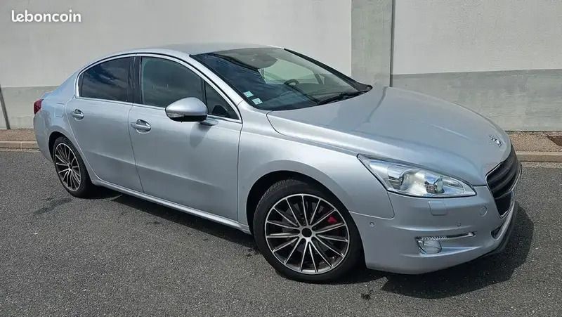 Gris Utilisé 2013 Peugeot 204 GT Berline | 6 990 € - Image 1/4