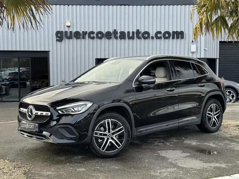 Noir Occasion 2021 Mercedes GLA250 Progressive SUV | 30 490 € (Prix juste) - Image 1/4