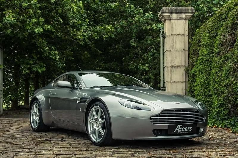 Argent Utilisé 2007 Aston Martin Vantage Coupé | 64 950 € - Image 1/4