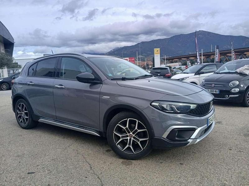 Occasion Fiat Tipo Cross 101 ch (74 kW) 2022 Gris Citadine