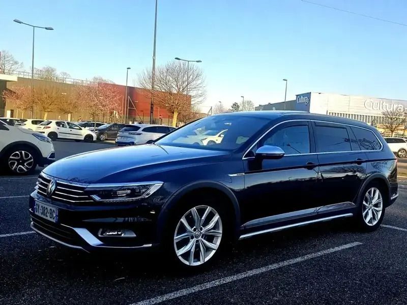 Gris Utilisé 2018 VW Passat Alltrack Break | 17 000 € - Image 1/4