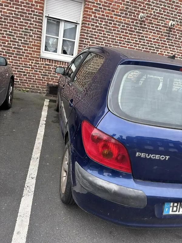 Occasion 2004 Peugeot 307 Berline | 650 € (Bon prix) - Image 1/4