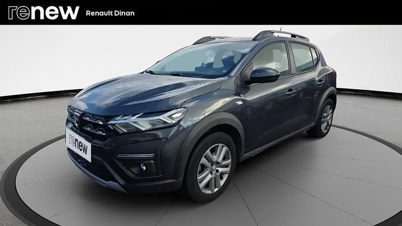 Gris Utilisé 2022 Dacia Sandero Comfort Citadine | 14 490 € (Prix juste) - Image 1/4
