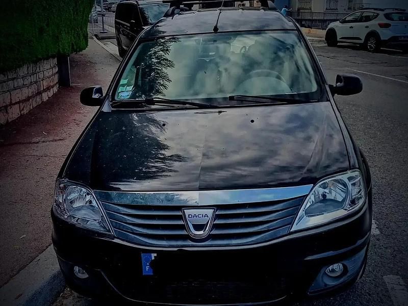 Noir Utilisé 2011 Dacia Logan MCV Break | 6 300 € - Image 1/4