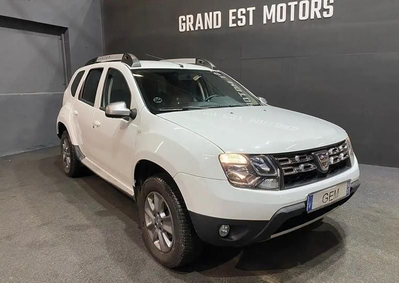 Blanc Occasion 2015 Dacia Duster Prestige SUV | 8 990 € (Prix juste) - Image 1/4