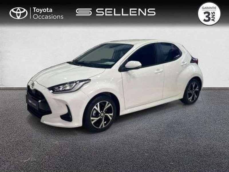 Utilisé 2025 Toyota Yaris Hybrid Design Berline | 23 200 € (Prix juste) - Image 1/1