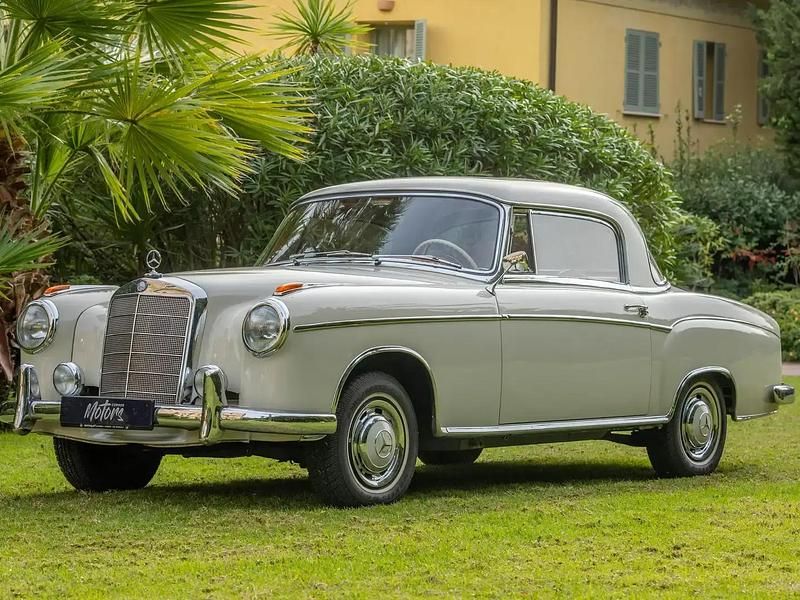 Blanc Occasion 1958 Mercedes 220 Coupé | 64 990 € - Image 1/4