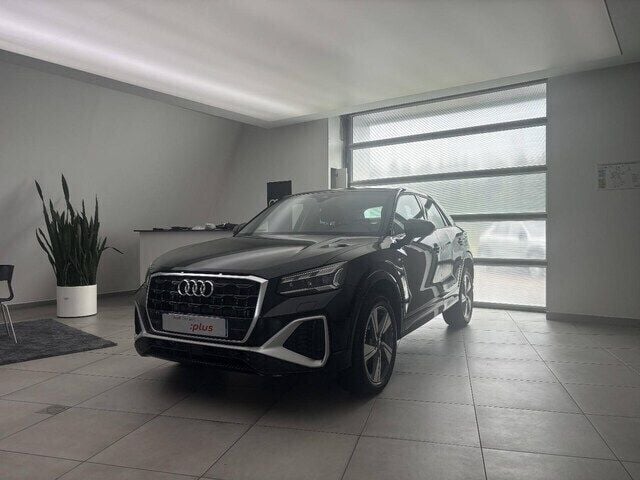 Noir mythe métallisé Utilisé 2024 Audi Q2 Advanced Plus SUV | 33 498 € (Prix assez cher) - Image 1/4